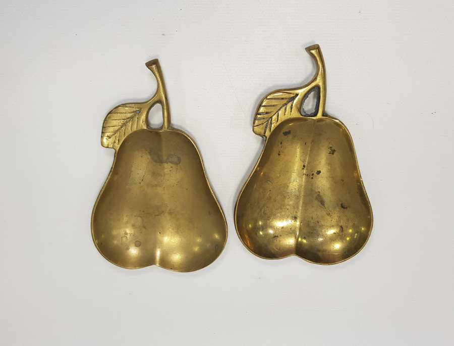 ARMUT FORMLU BİR ÇİFT PİRİNÇ KÜL TABLASI 