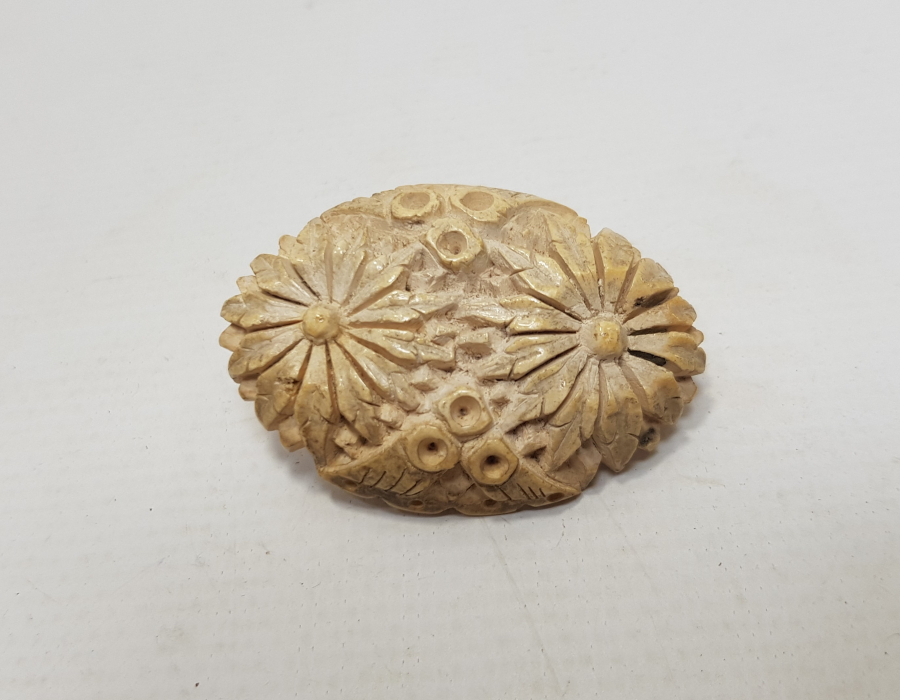 ÇİÇEK FORMLU BROŞ