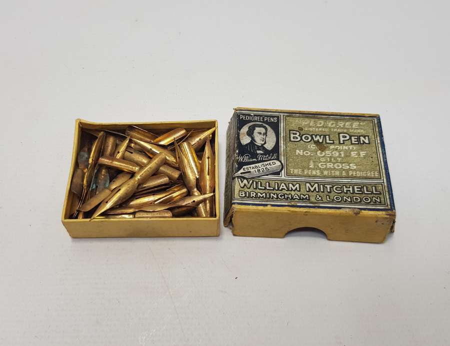 KUTUSUNDA HATTAT DİVİT UÇLARI 