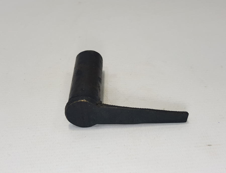 OSMANLI DÖNEMİ FARKLI FORMDA BARUT ÖLÇEĞİ