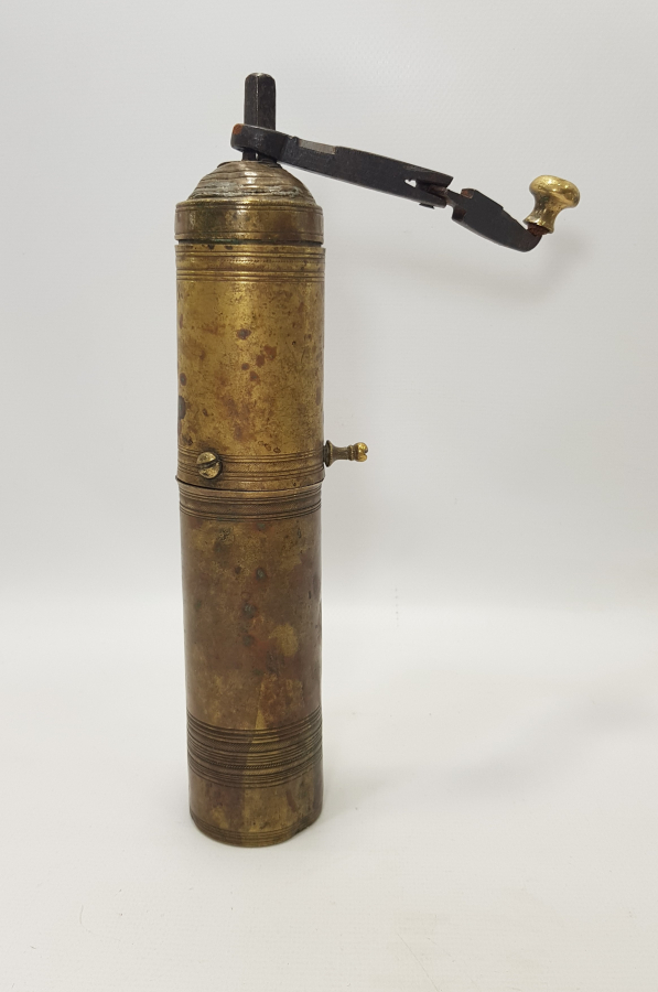 OSMANLICA DAMGALI KAHVE DEĞİRMENİ 