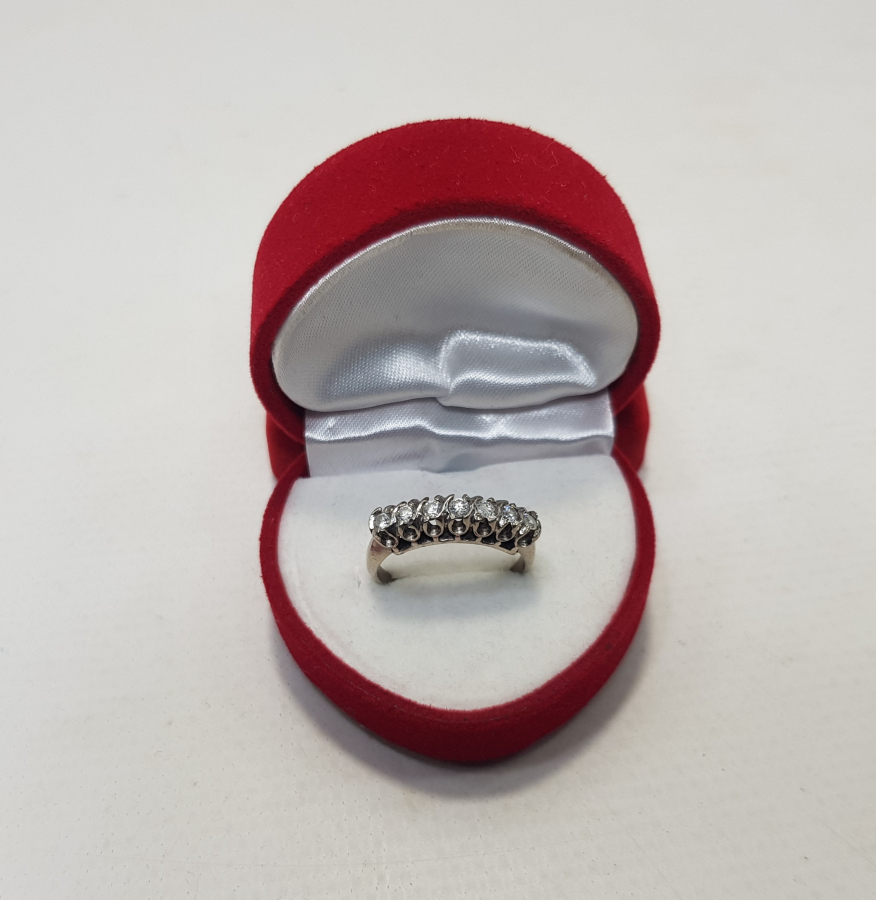 YEDİTAŞ PIRLANTA YÜZÜK 