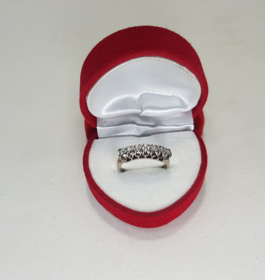 YEDİTAŞ PIRLANTA YÜZÜK 