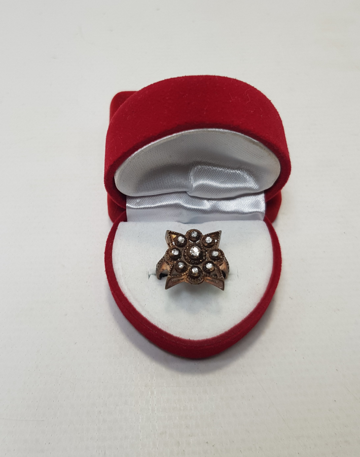 YILDIZ FORMLU ELMAS YÜZÜK 