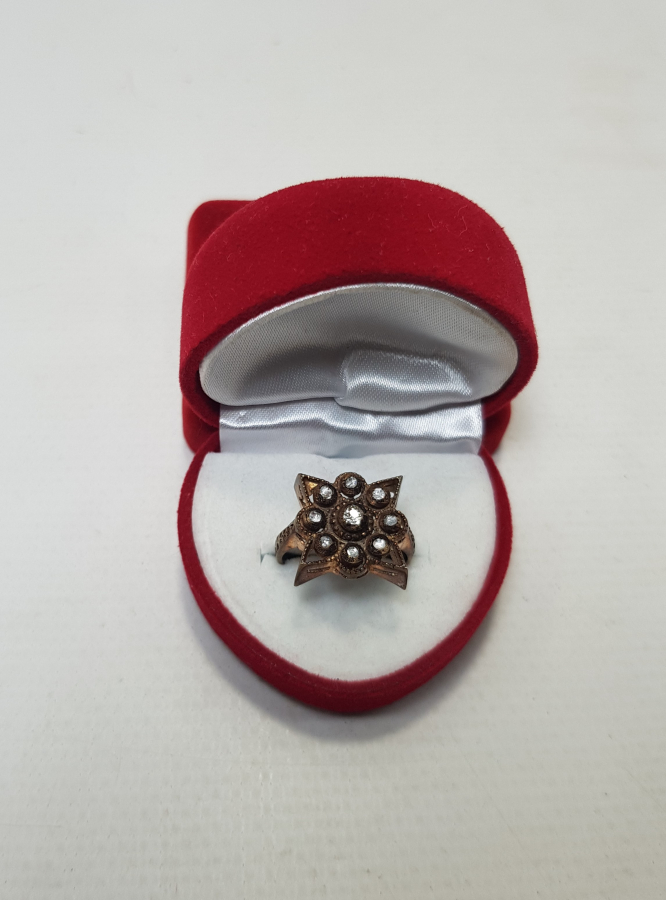 YILDIZ FORMLU ELMAS YÜZÜK 