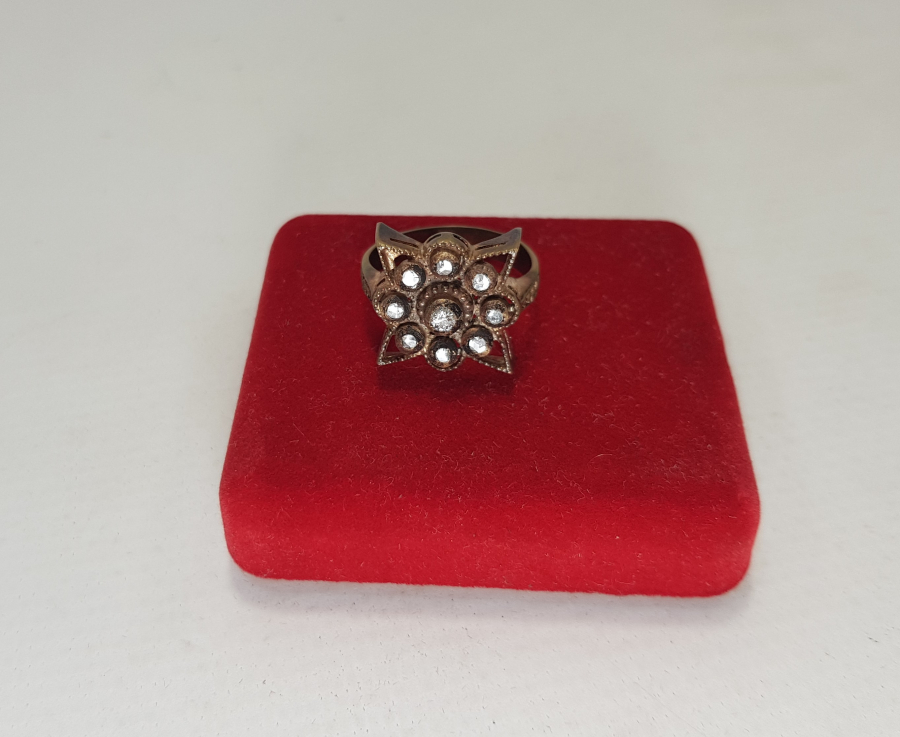 YILDIZ FORMLU ELMAS YÜZÜK 