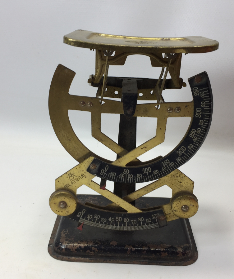 1900 BAŞLARI ÇALIŞIR DURUMDA BİLATERAL POSTA TERAZİSİ