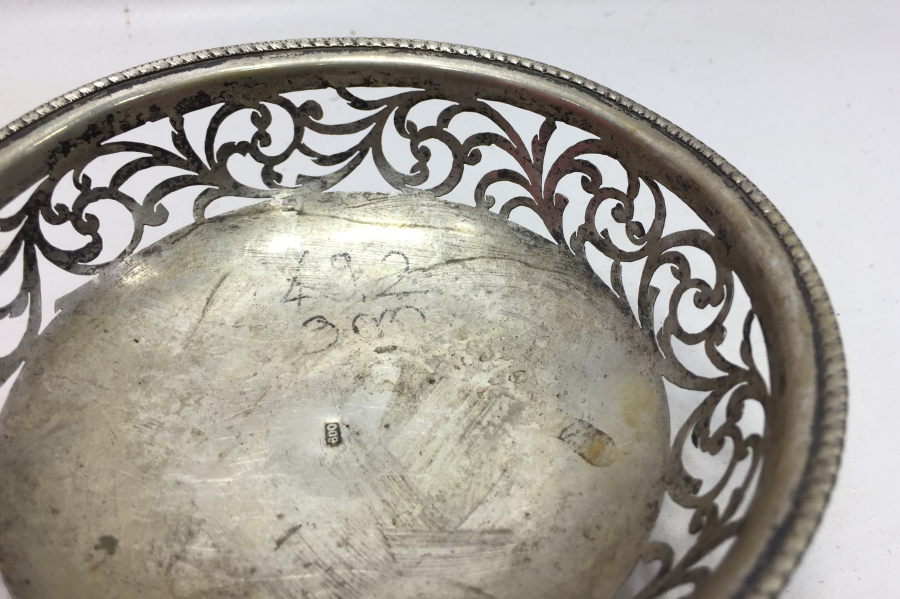 CUMHURİYET BAŞLARI TESTERE İŞÇİLİKLİ GÜMÜŞ ŞEKERLİK