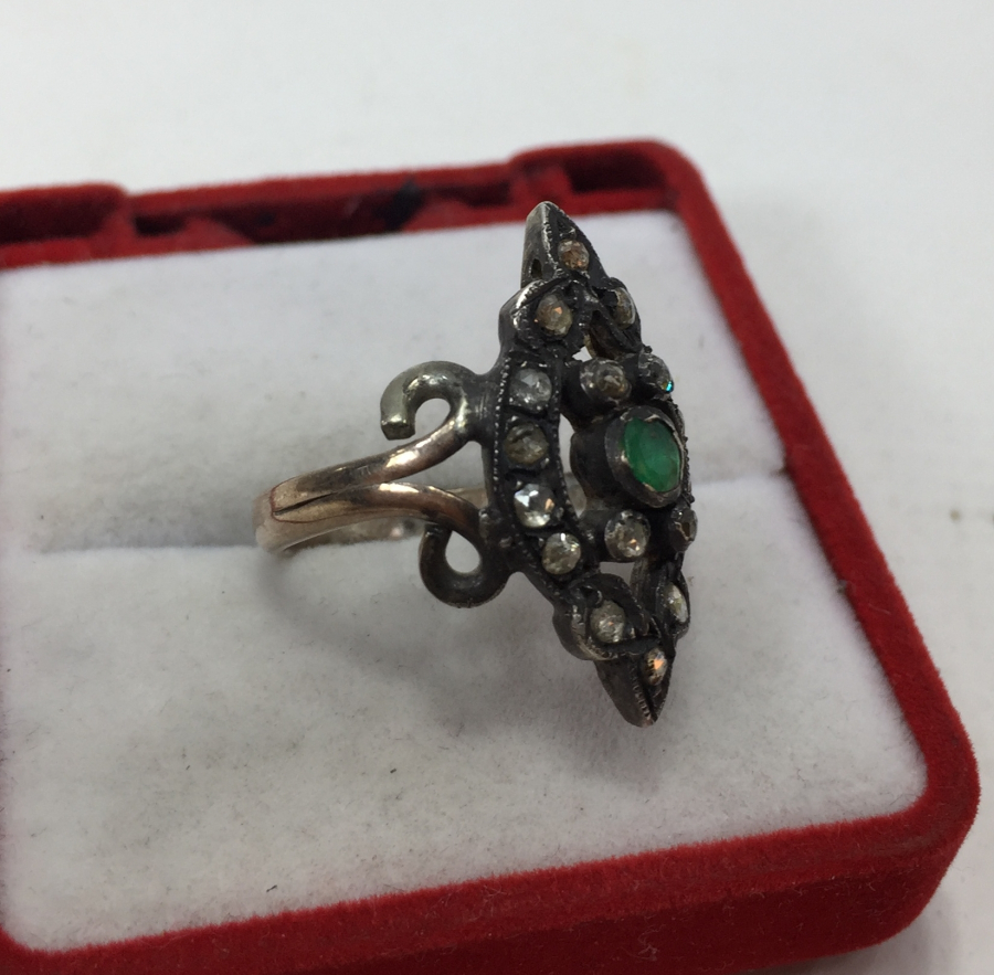 ELMAS VE YAKUT TAŞLARDAN OLUŞAN ANTİKA YÜZÜK