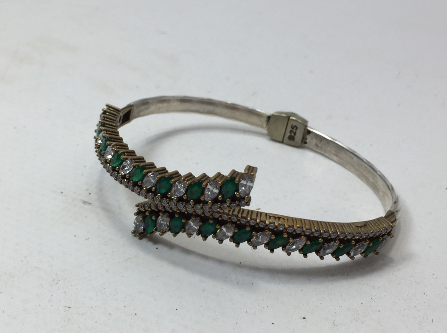 GÜMÜŞ ÜZERİ ZÜMRÜT VE MARGAZİT TAŞLI BİLEZİK