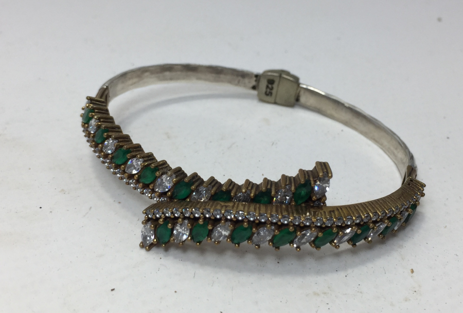 GÜMÜŞ ÜZERİ ZÜMRÜT VE MARGAZİT TAŞLI BİLEZİK