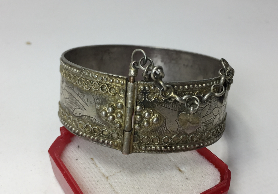 OSMANLI DÖNEMİ KALEM İŞÇİLİKLİ ERMENİ İŞİ GÜMÜŞ BİLEKLİK