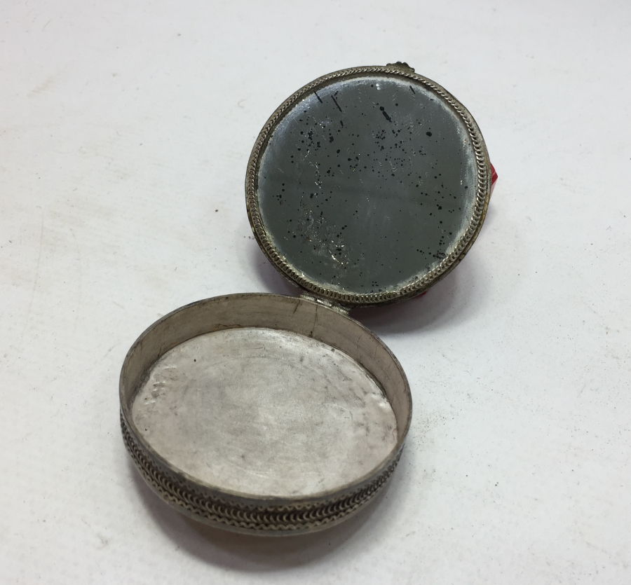 OSMANLI DÖNEMİ TELKARİ İŞÇİLİKLİ GÜMÜŞ KAPAKLI AYNA