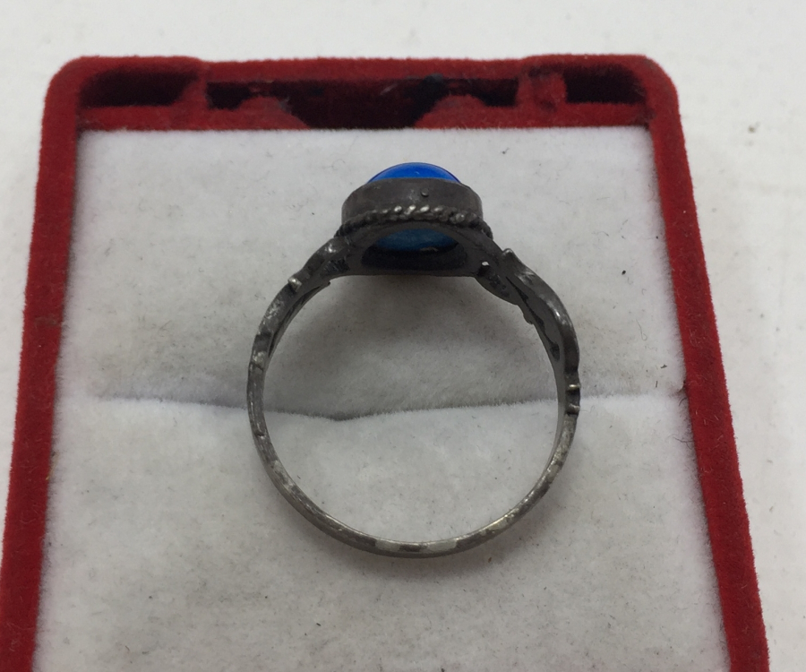 TURKUAZ TAŞLI YANLARI KALEM İŞÇİLİKLİ GÜMÜŞ YÜZÜK