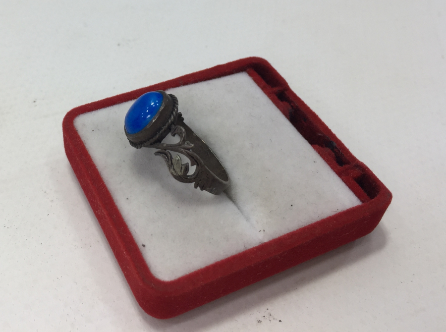 TURKUAZ TAŞLI YANLARI KALEM İŞÇİLİKLİ GÜMÜŞ YÜZÜK