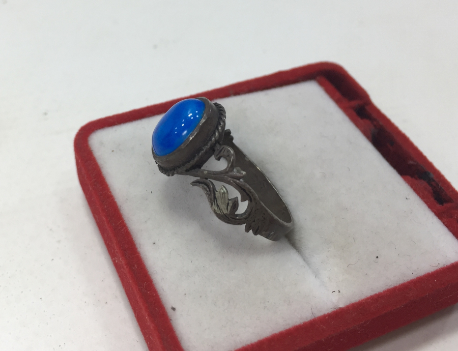 TURKUAZ TAŞLI YANLARI KALEM İŞÇİLİKLİ GÜMÜŞ YÜZÜK