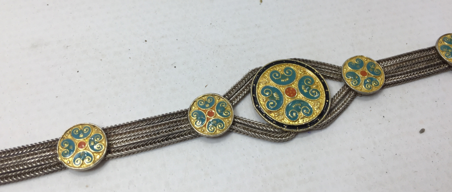 ÜZERİ MİNE VE ALTIN İŞÇİLİKLİ GÜMÜŞ BİLEKLİK