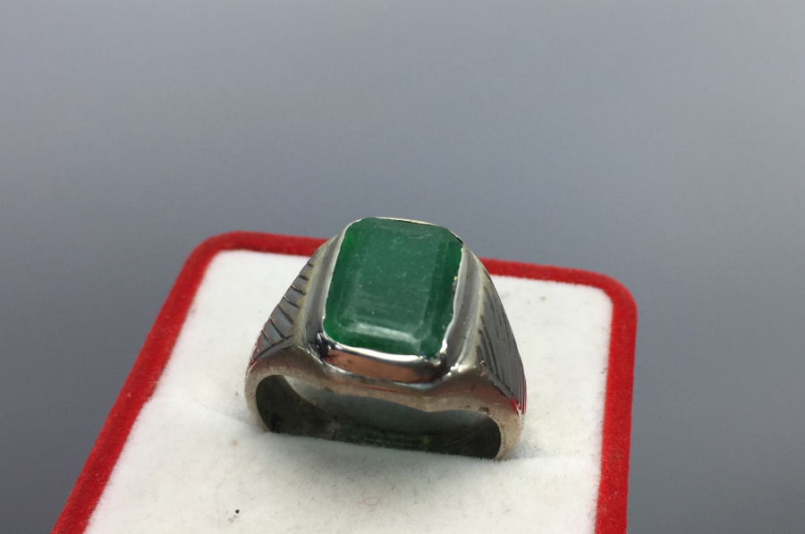 84 DAMGALI ÖZE YAPIM ZÜMRÜT TAŞLI ERKEK YÜZÜĞÜ