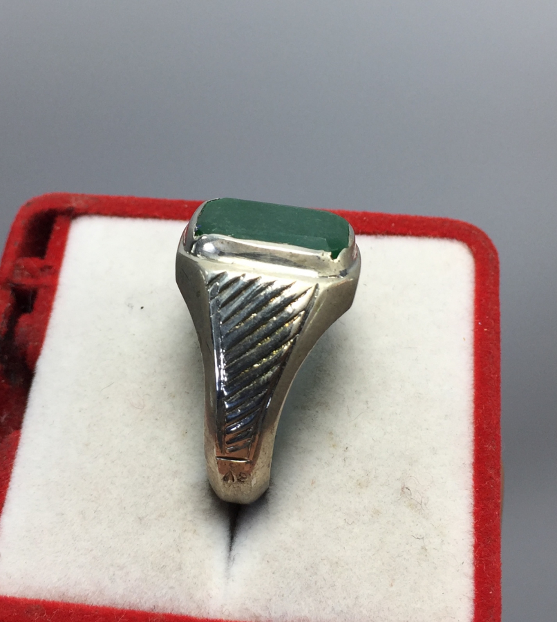 84 DAMGALI ÖZE YAPIM ZÜMRÜT TAŞLI ERKEK YÜZÜĞÜ