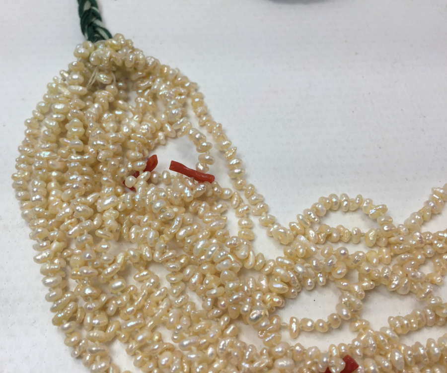 OSMANLI DÖNEMİ MERCANLARLA SÜSLÜ KUM İNCİ GERDANLIK