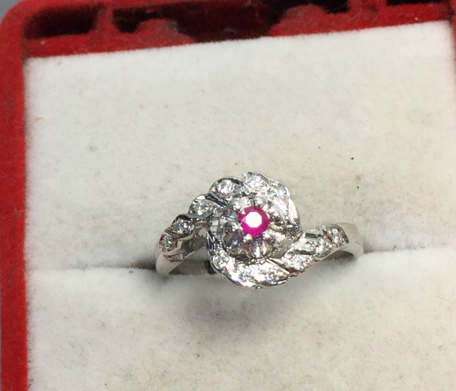 PIRLANTA TAŞLI ANTİKA YÜZÜK