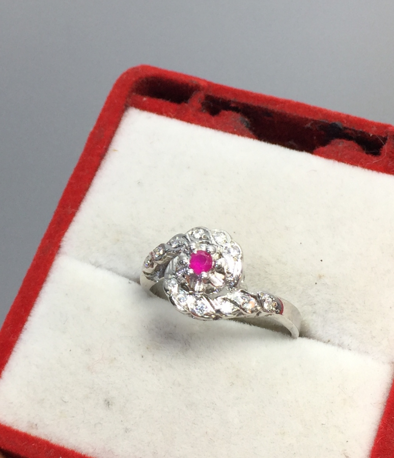 PIRLANTA TAŞLI ANTİKA YÜZÜK