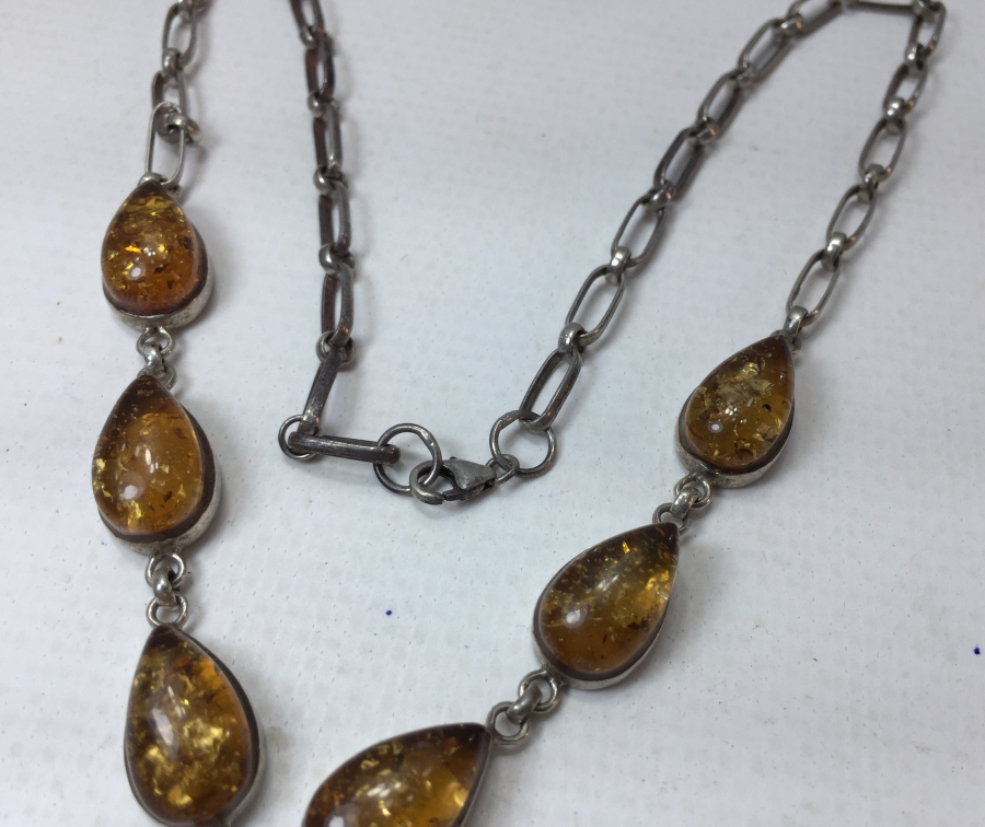 ÜZERİ DAMLA KEHRİBARLI ÖZEL YAPIM GERDANLIK