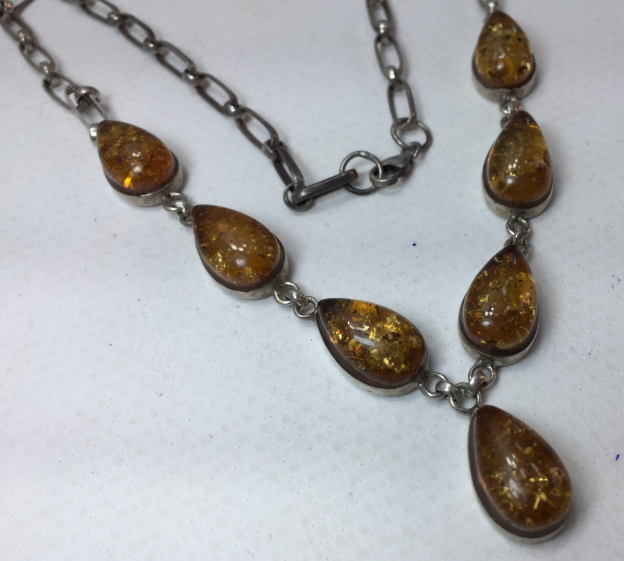 ÜZERİ DAMLA KEHRİBARLI ÖZEL YAPIM GERDANLIK