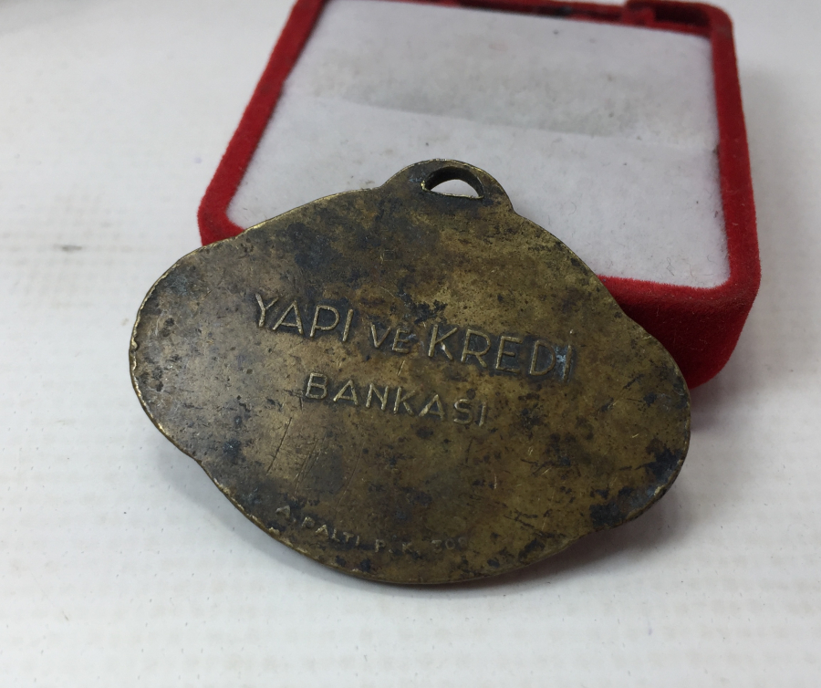 YAPI VE KREDİ BANKASI ANAHTARLIK