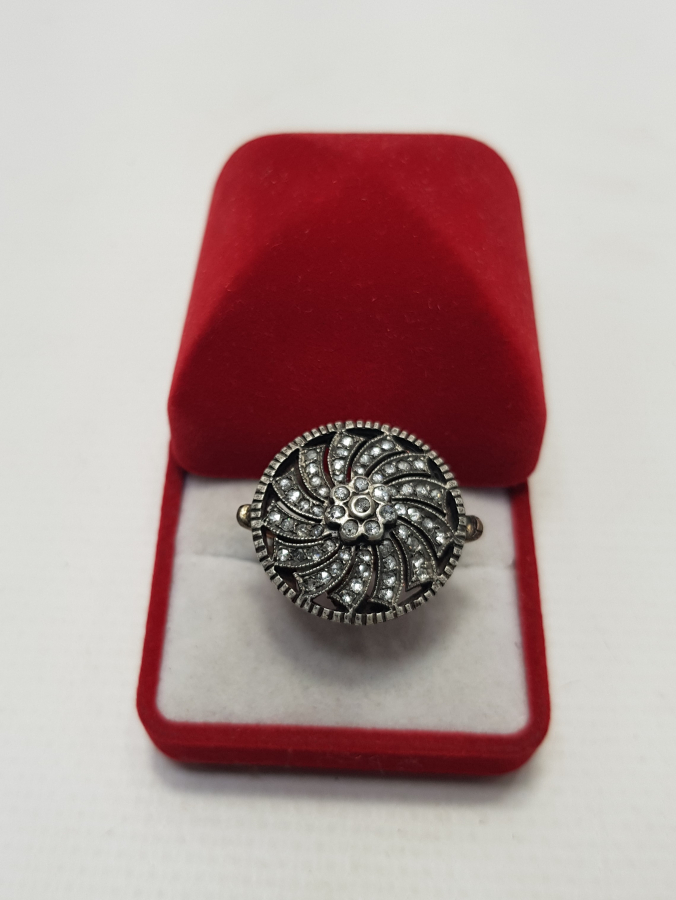 ÇARKIFELEK MOTİFLİ ELMAS YÜZÜK 