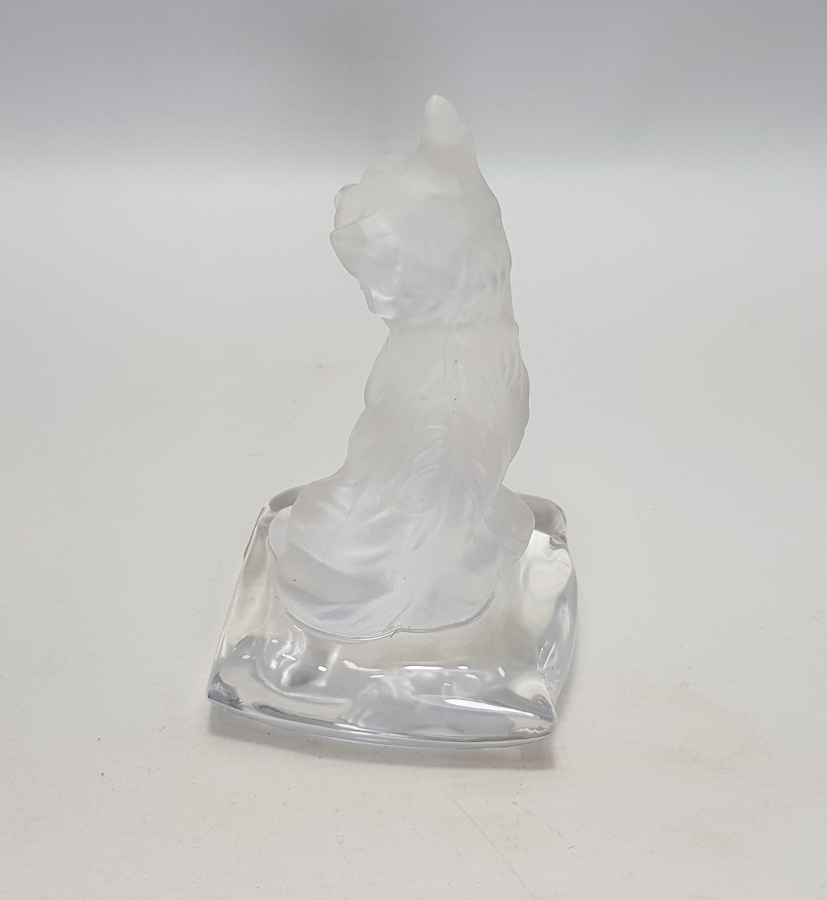 GOEBEL KRİSTAL KÖPEK BİBLOSU 