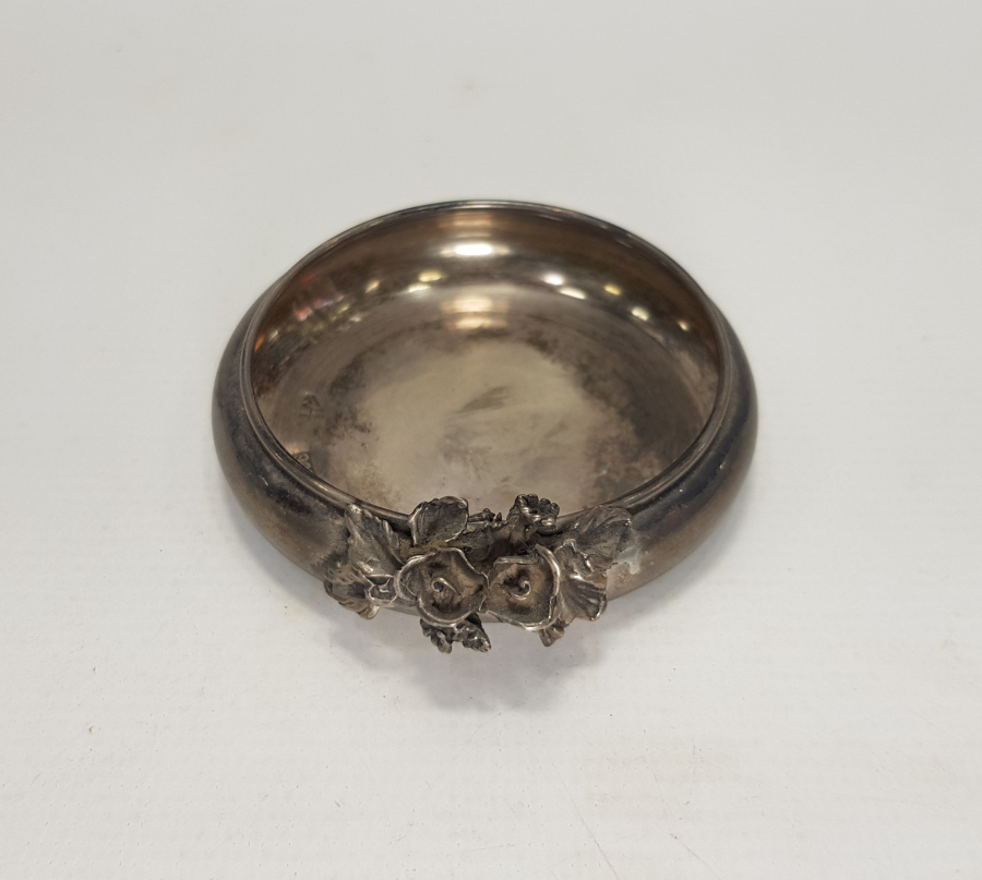 GÜL APLİKELİ GÜMÜŞ İKRAMLIK 