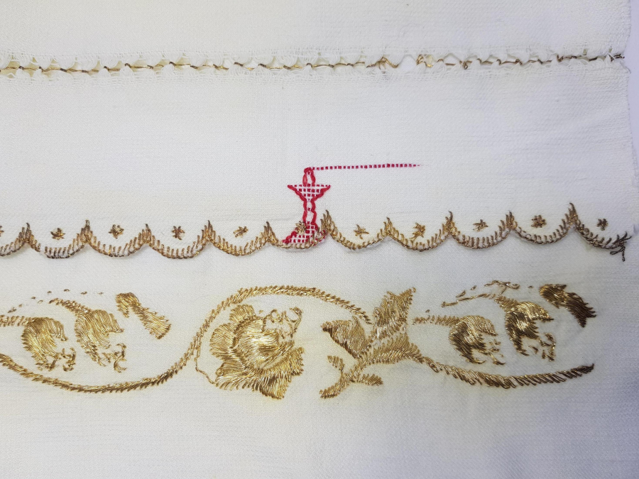 OSMANLI DÖNEMİ SÜLEYMANİYE İŞİ ALTIN SIRMA İŞLEMELİ HAVLU
