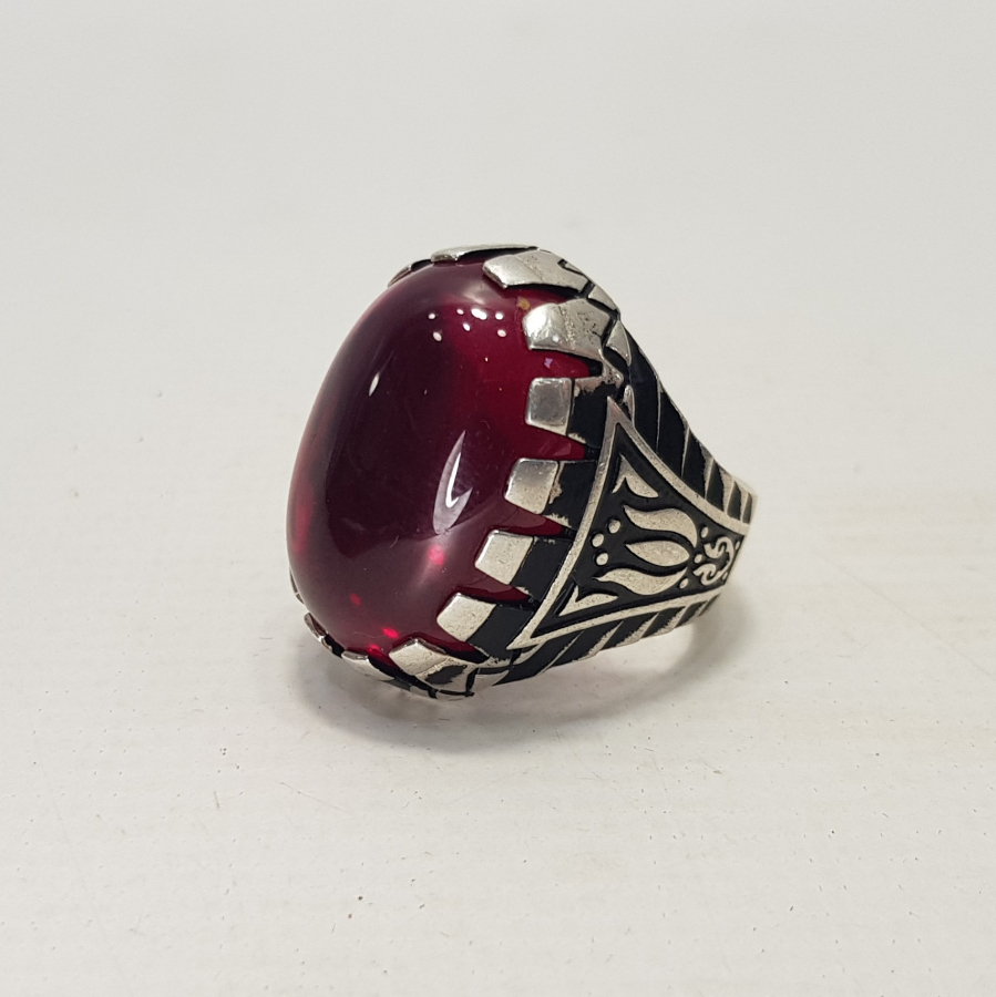 ÖZEL YAPIM BÜYÜK YAKUT TAŞLI GÜMÜŞ YÜZÜK