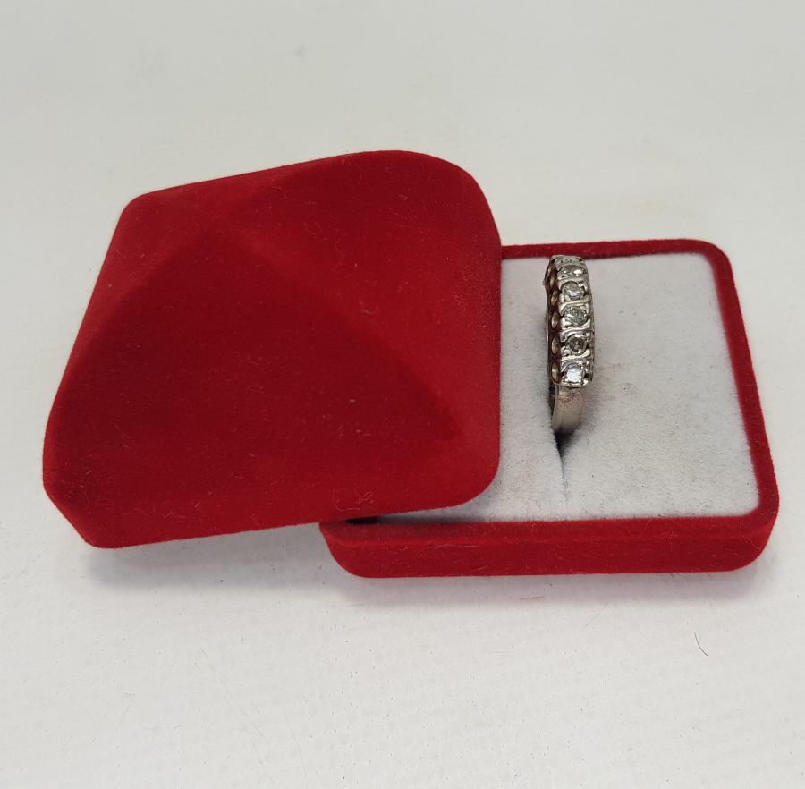 YEDİTAŞ PIRLANTA YÜZÜK