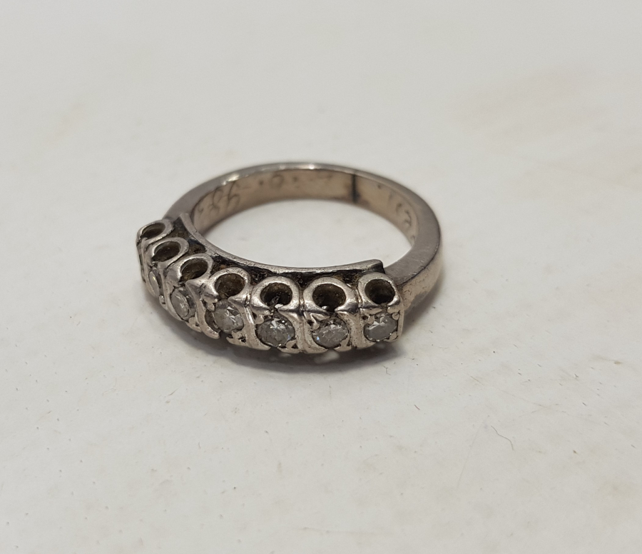 YEDİTAŞ PIRLANTA YÜZÜK