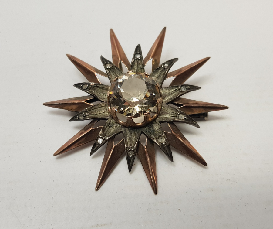 OSMANLI DÖNEMİ ELMASLARLA SÜSLÜ SİTRİN TAŞLI ALTIN BROŞ 