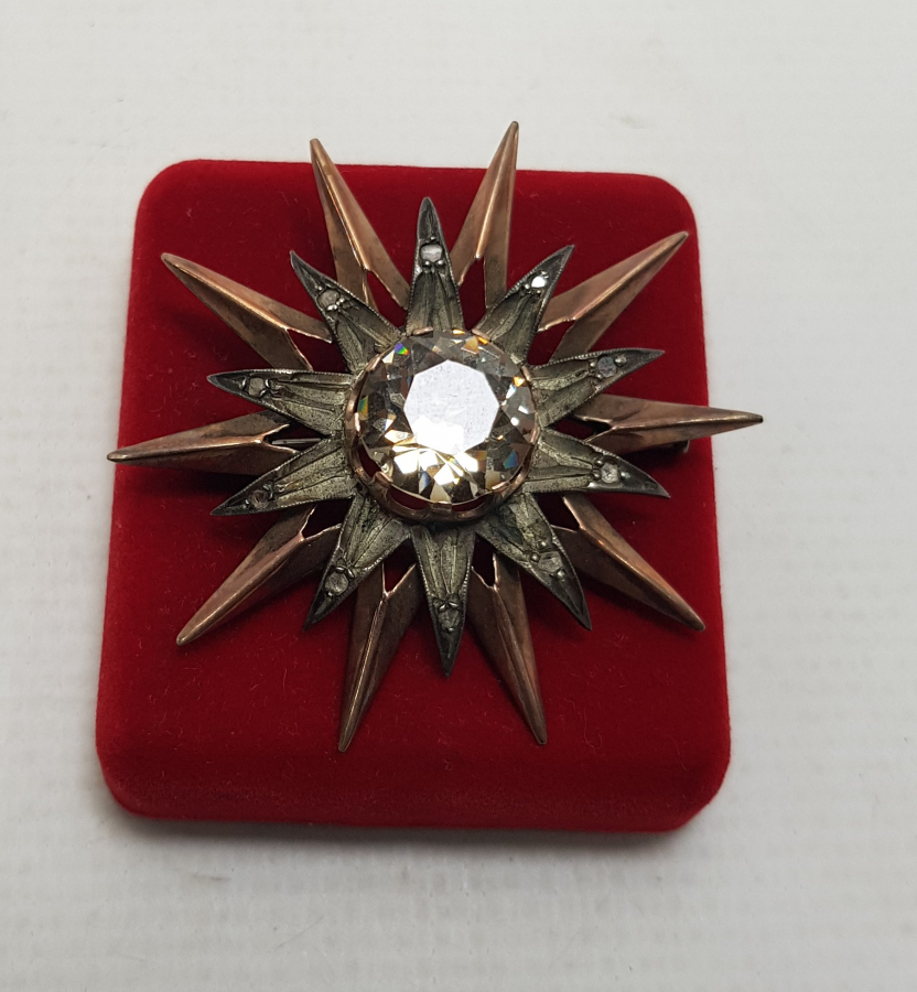 OSMANLI DÖNEMİ ELMASLARLA SÜSLÜ SİTRİN TAŞLI ALTIN BROŞ 