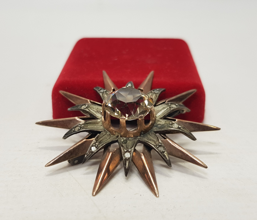 OSMANLI DÖNEMİ ELMASLARLA SÜSLÜ SİTRİN TAŞLI ALTIN BROŞ 