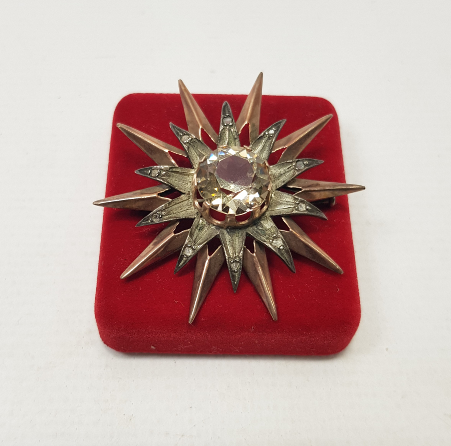 OSMANLI DÖNEMİ ELMASLARLA SÜSLÜ SİTRİN TAŞLI ALTIN BROŞ 