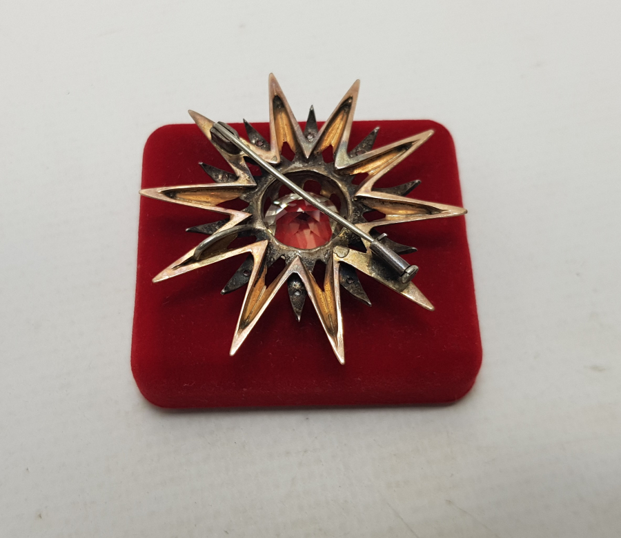 OSMANLI DÖNEMİ ELMASLARLA SÜSLÜ SİTRİN TAŞLI ALTIN BROŞ 