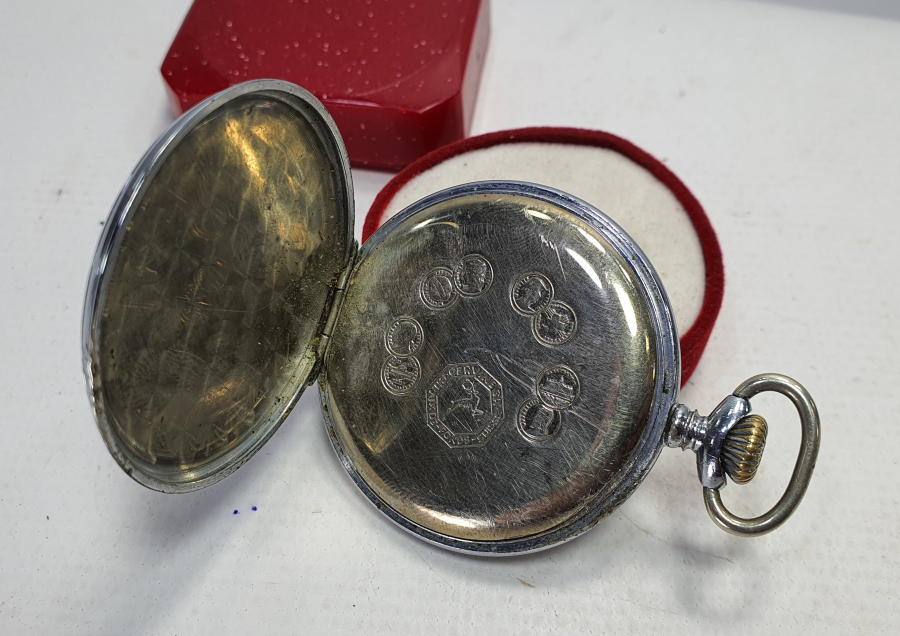 1940 LARDAN İSVİÇRE'NİN DEVLET DEMİR YOLLARI İÇİN ÖZEL YAPTIĞI KURMALI CEP SAATİ