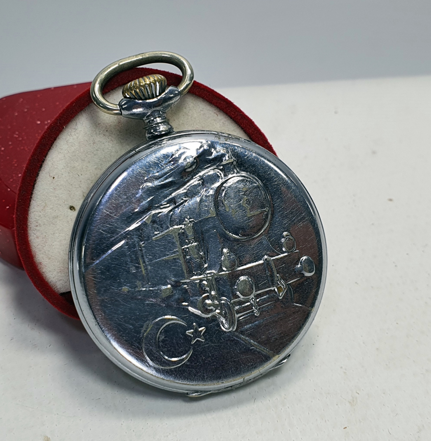 1940 LARDAN İSVİÇRE'NİN DEVLET DEMİR YOLLARI İÇİN ÖZEL YAPTIĞI KURMALI CEP SAATİ