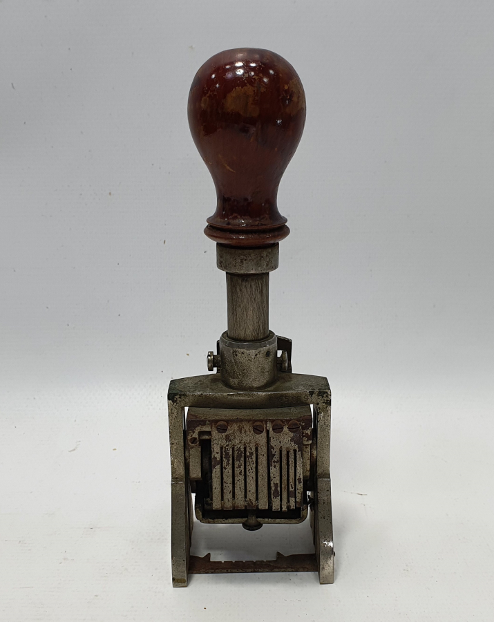 CUMHURİYET BAŞLARI BÜYÜK BOY NUMERATÖRLÜ MÜHÜR