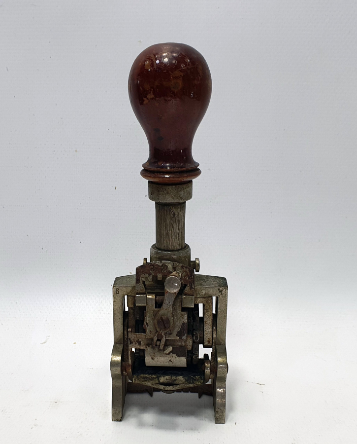 CUMHURİYET BAŞLARI BÜYÜK BOY NUMERATÖRLÜ MÜHÜR