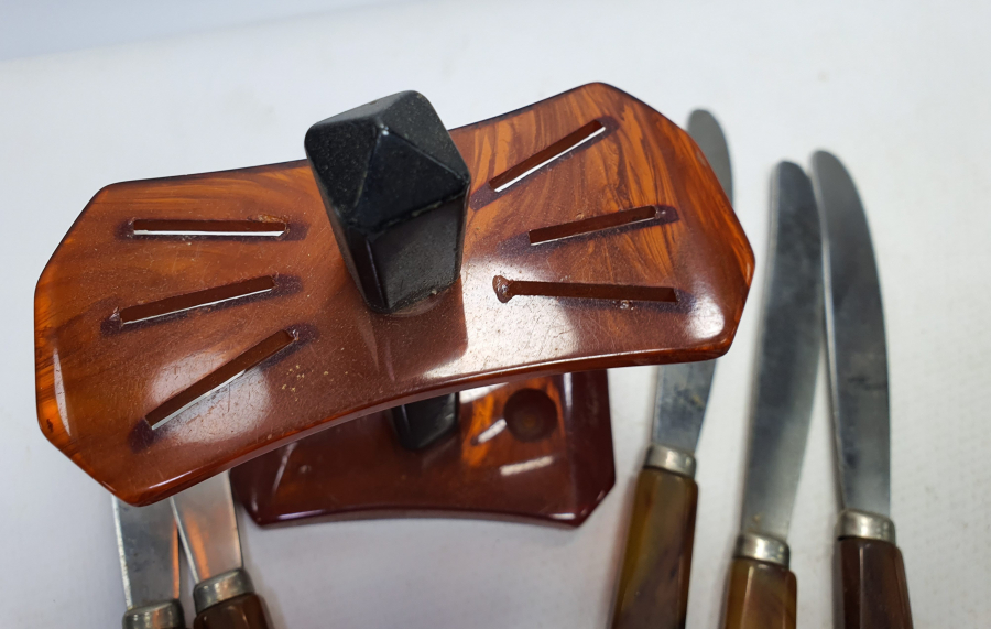 KATALİNDEN MAMUL BIÇAK SETİ VE KATALİN STANDI