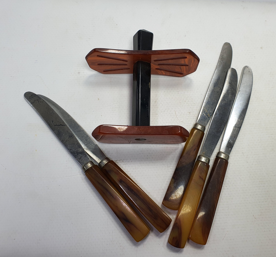 KATALİNDEN MAMUL BIÇAK SETİ VE KATALİN STANDI