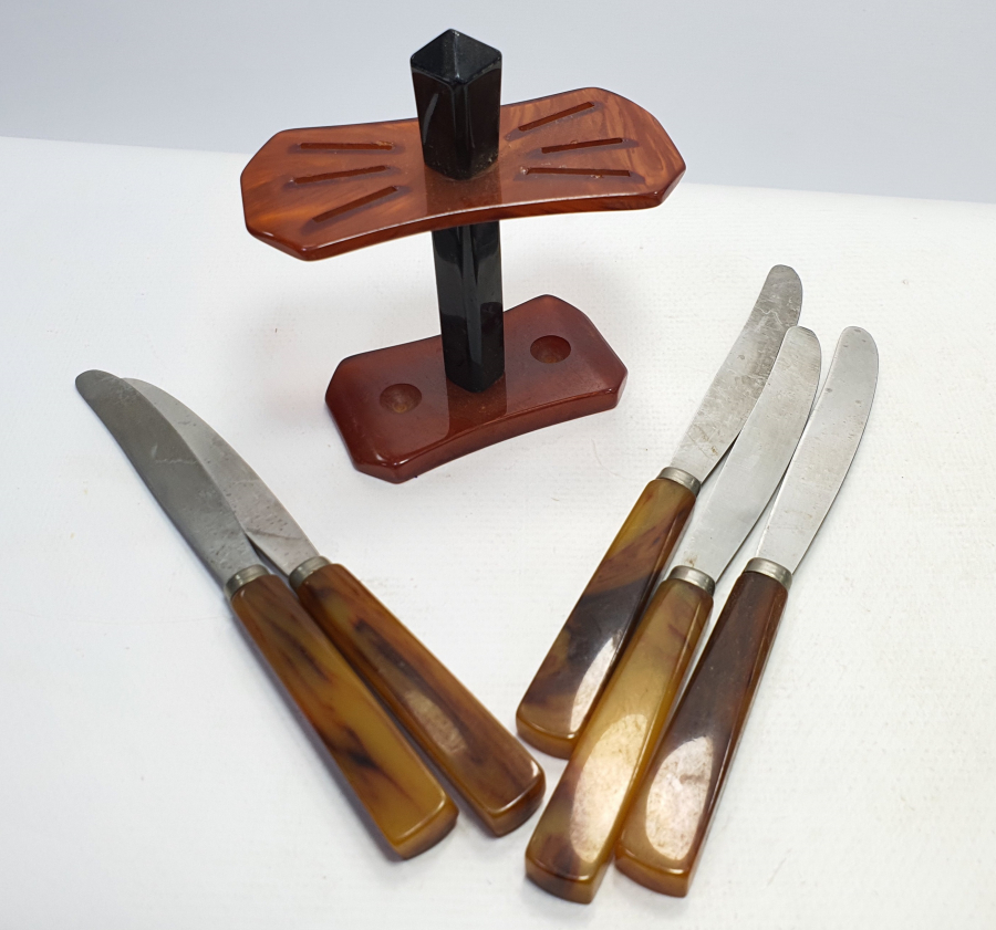 KATALİNDEN MAMUL BIÇAK SETİ VE KATALİN STANDI