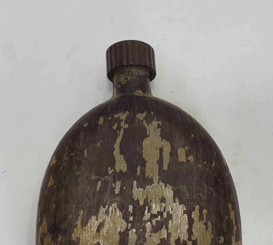 NADİR FORMDA AHŞAP KAPLI ASKERİ MATARA