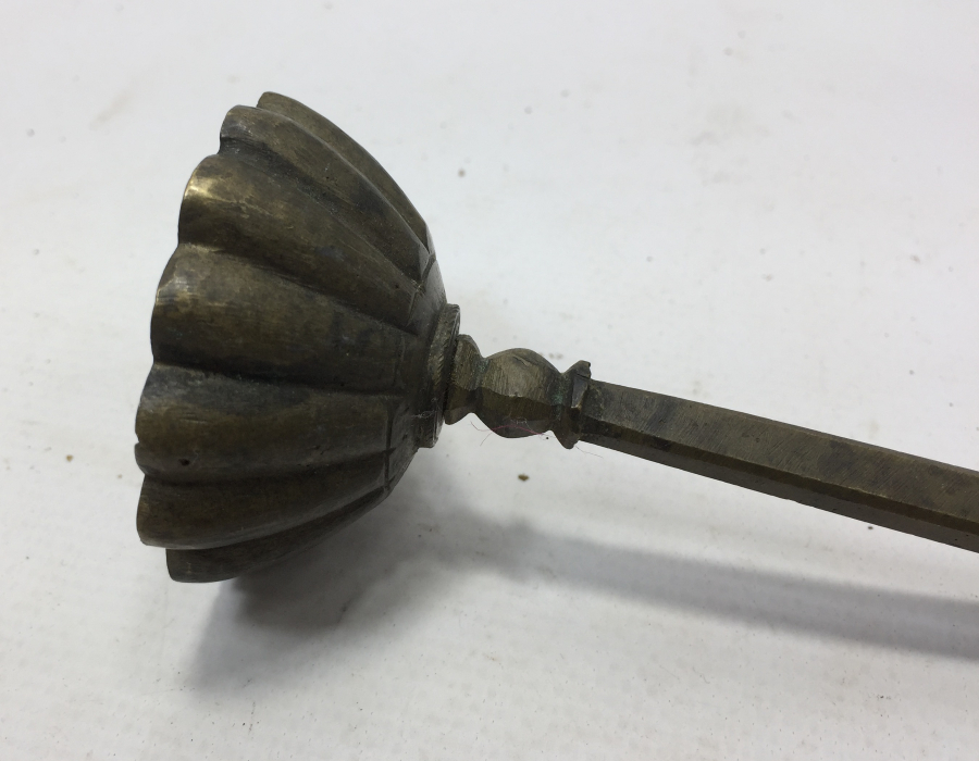 OSMANLI DÖNEMİ SÜLEYMANİYE DAMGALI NADİR HAMUR KESME ALETİ